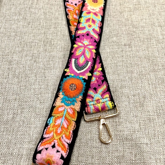 Guitar Straps Crossbody Bag Strap NWOT Embroidered 🎁 gift ready🎁 - Picture 8 of 11
